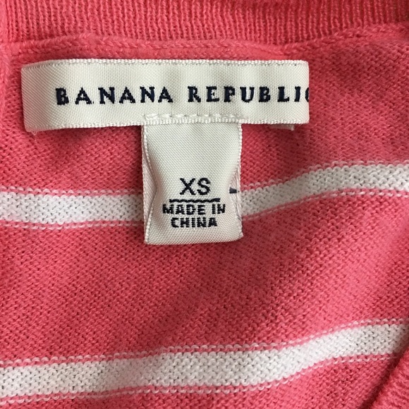 Like New Banana Republic Buttonback Sweater - Picture 6 of 6